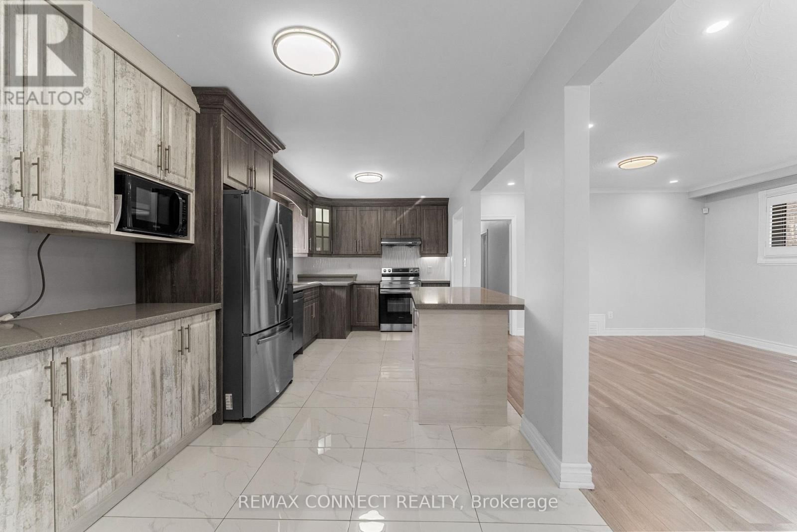 54 SARATOGA DRIVE Image 8