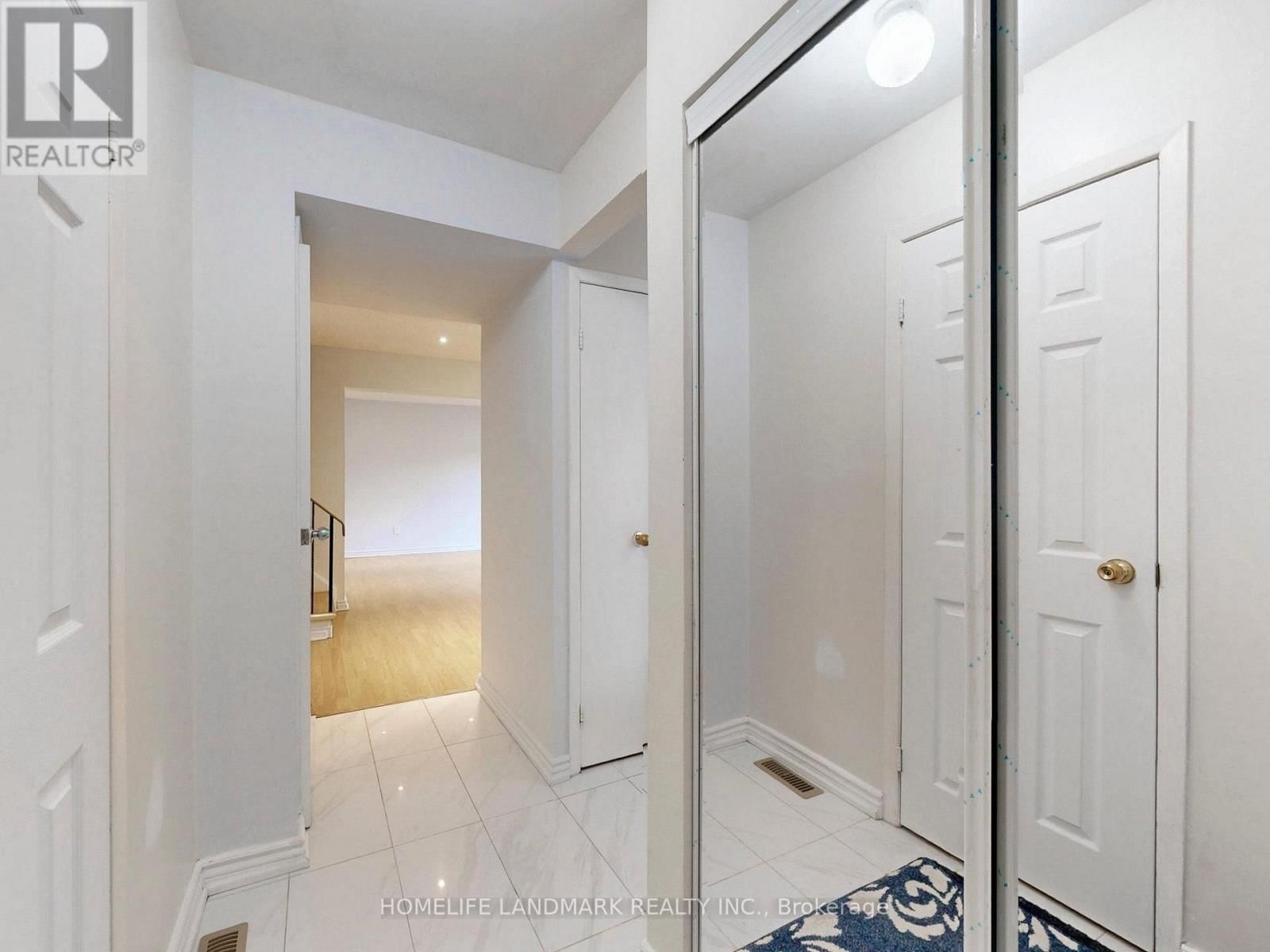 37 - 106 CHESTER LE BOULEVARD Image 11