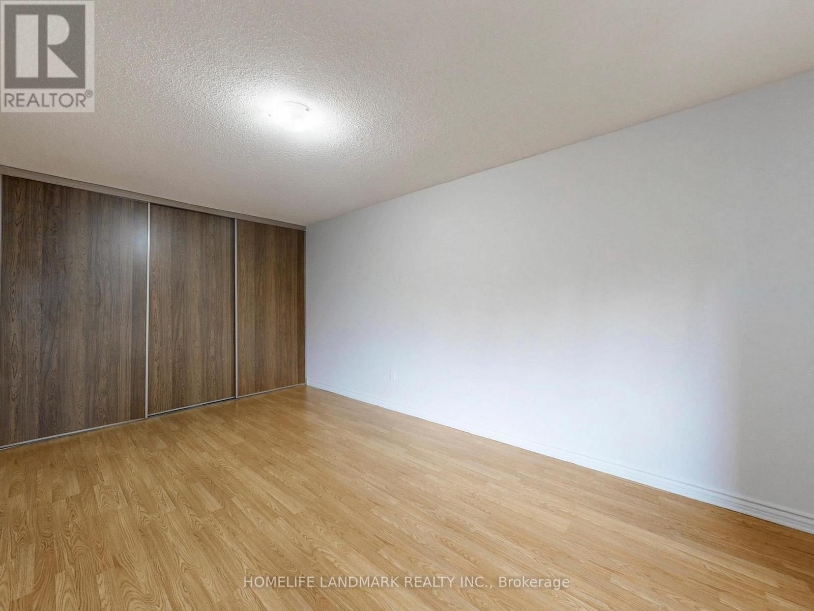 37 - 106 CHESTER LE BOULEVARD Image 13