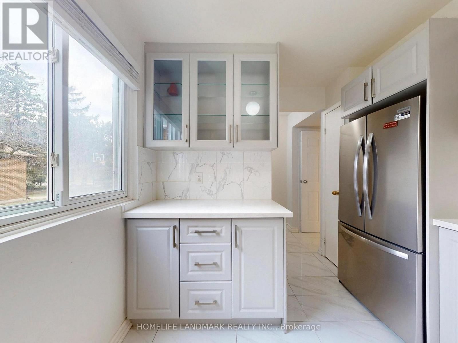 37 - 106 CHESTER LE BOULEVARD Image 9