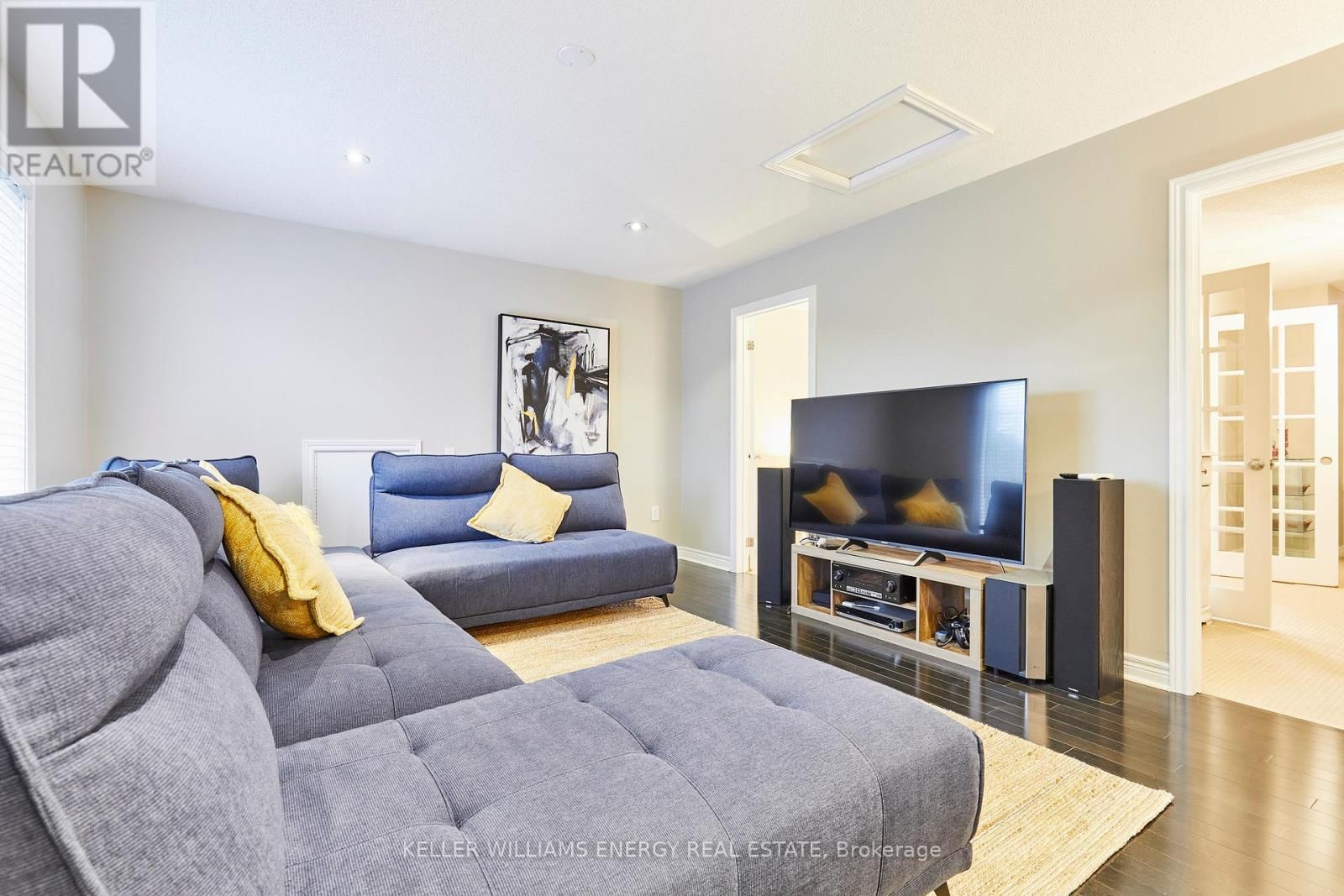 50 RUMBELLOW CRESCENT Image 25