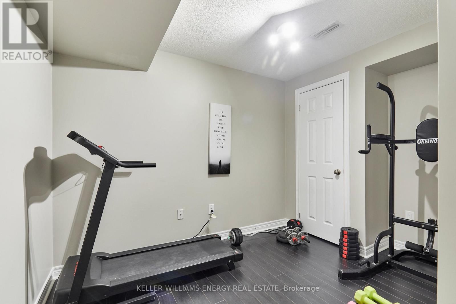 50 RUMBELLOW CRESCENT Image 31