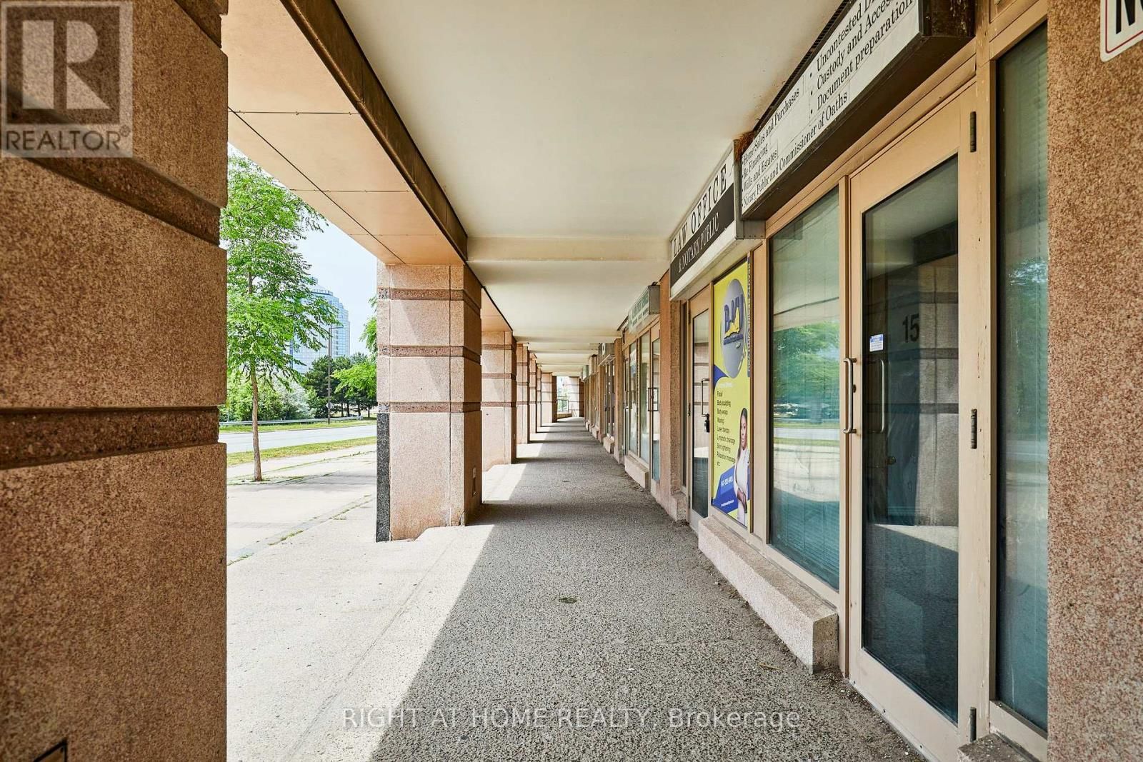 15 - 108 CORPORATE DRIVE Image 8