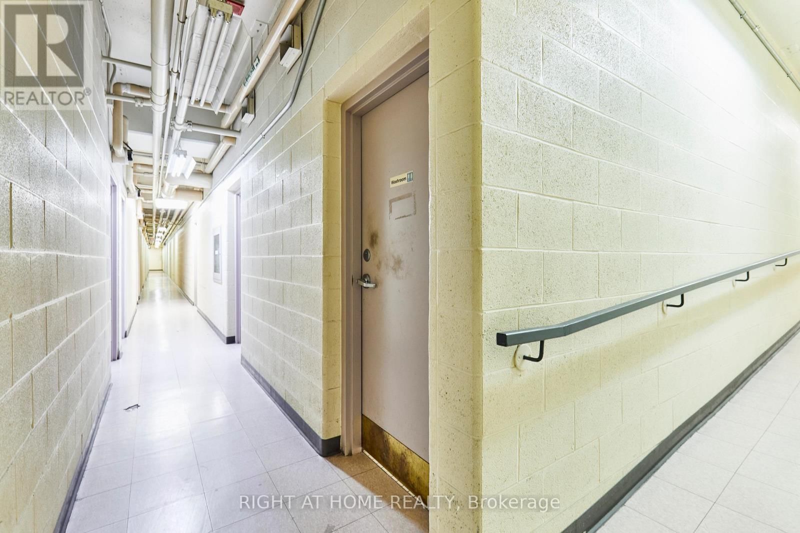 12 & 15 - 108 CORPORATE DRIVE Image 31