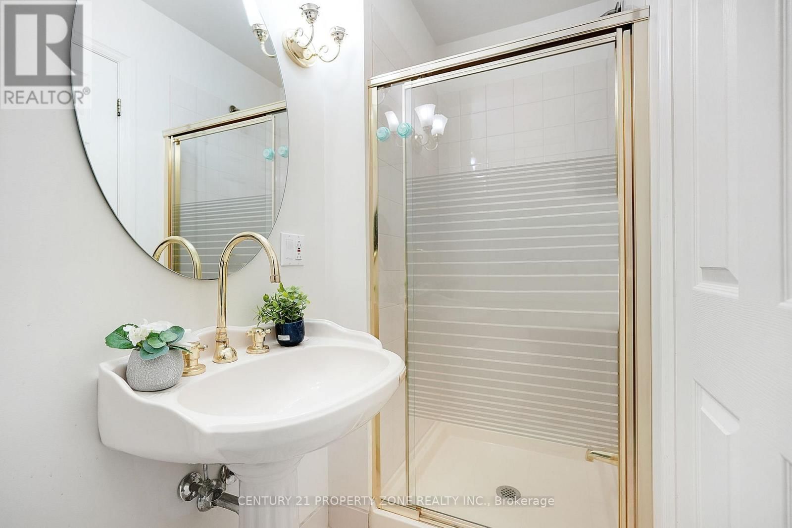 97 SPARKHALL AVENUE Image 13