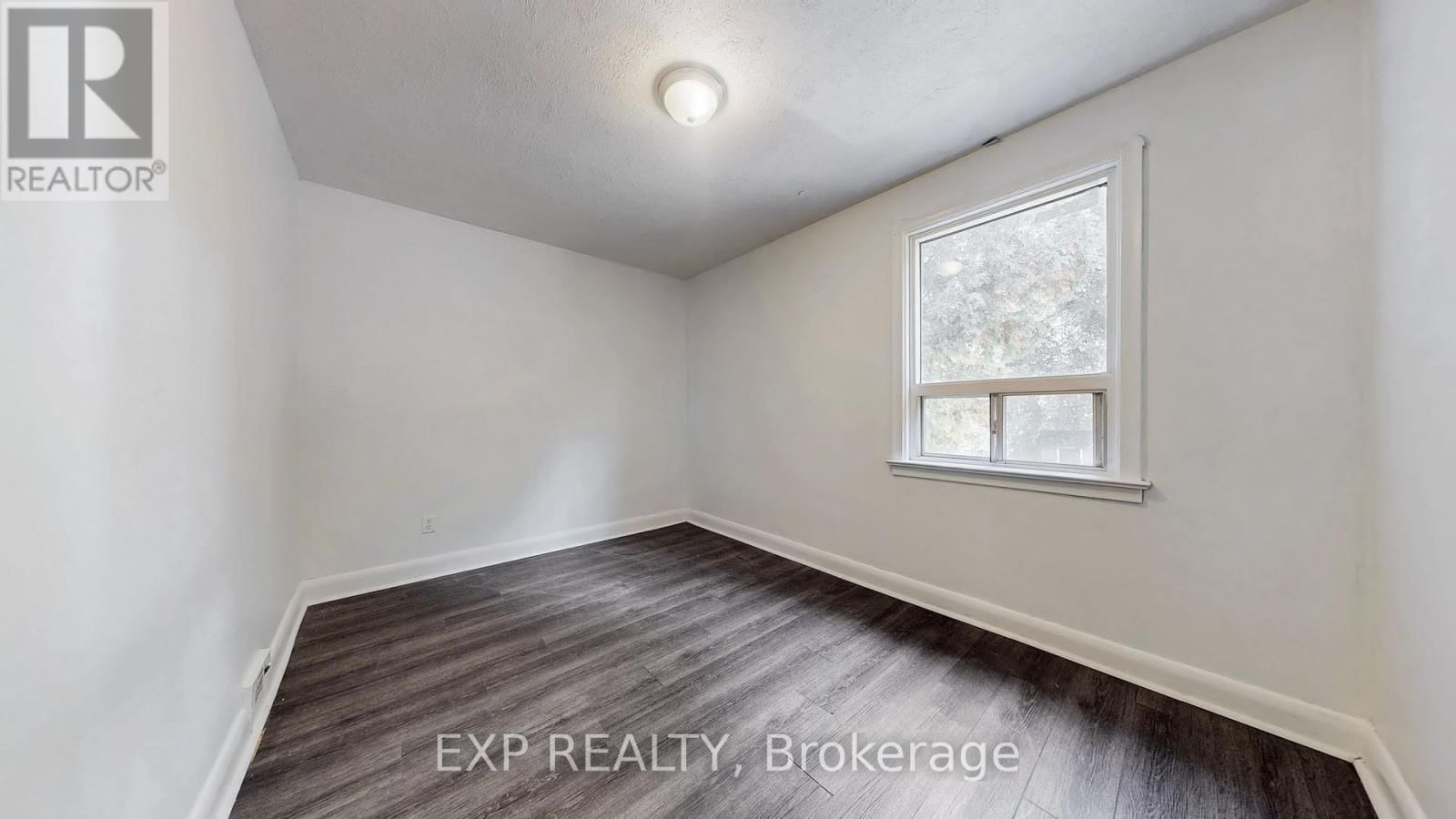 47 BOYCE AVENUE Image 17