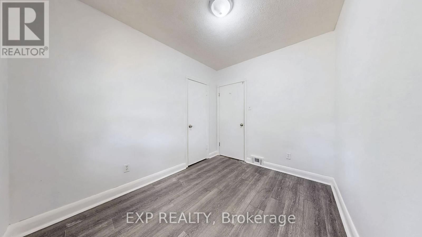 47 BOYCE AVENUE Image 21