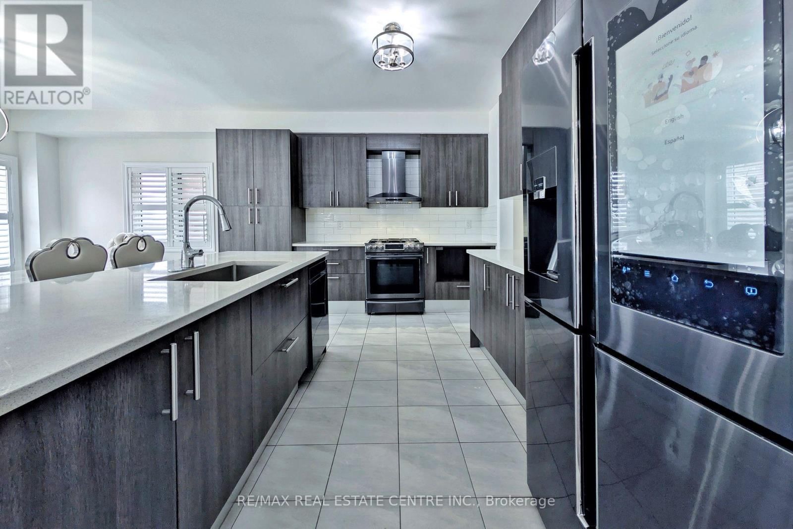 187 LYLE DRIVE Image 11