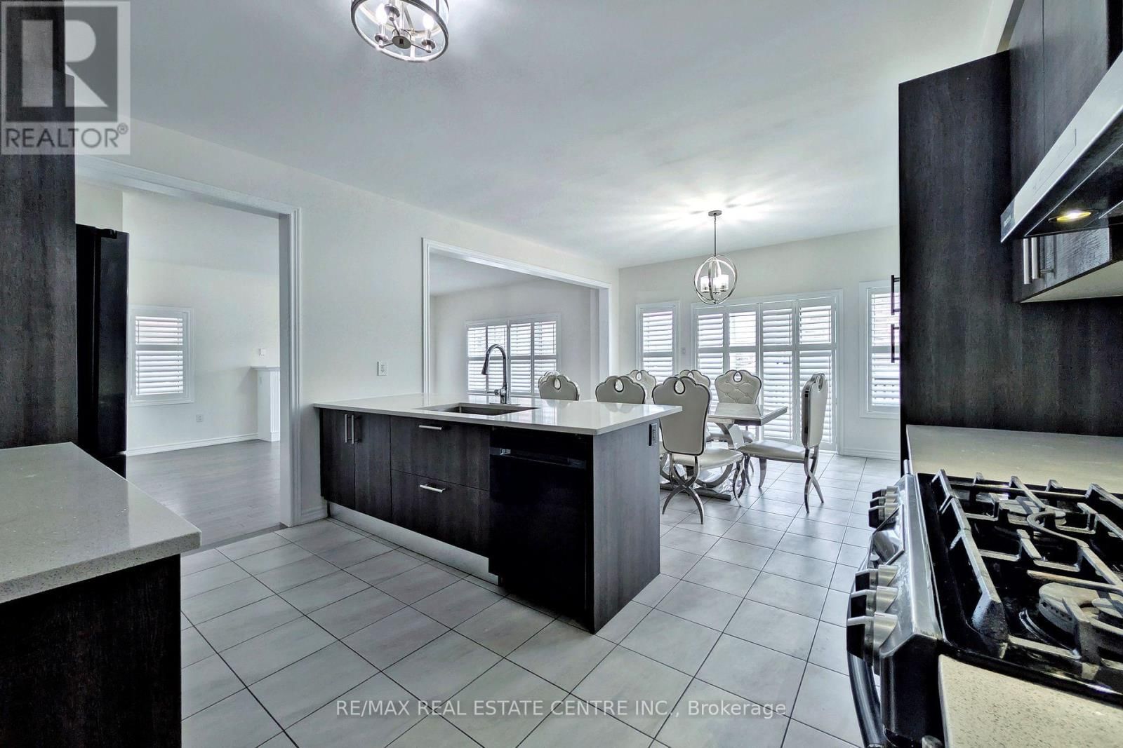 187 LYLE DRIVE Image 14