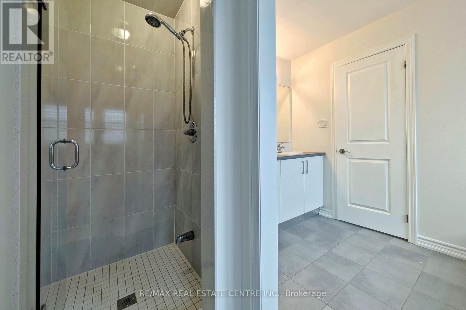 187 LYLE DRIVE Image 28