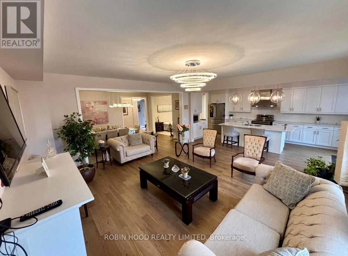 25 - 400 FINCH AVENUE Image 2