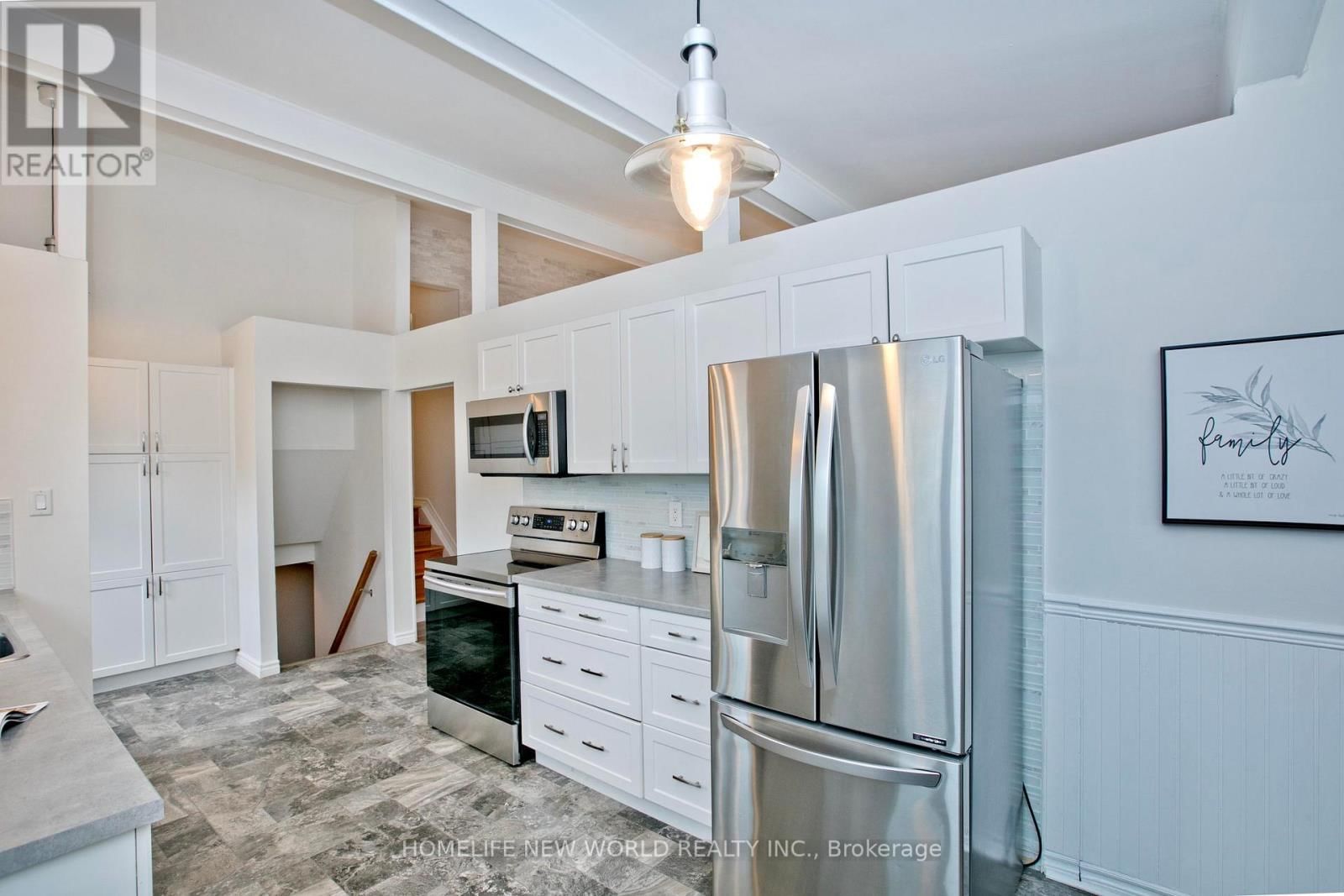 680 ANNLAND STREET Image 12