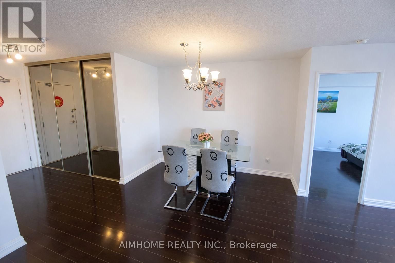 201 - 275 BAMBURGH CIRCLE Image 6