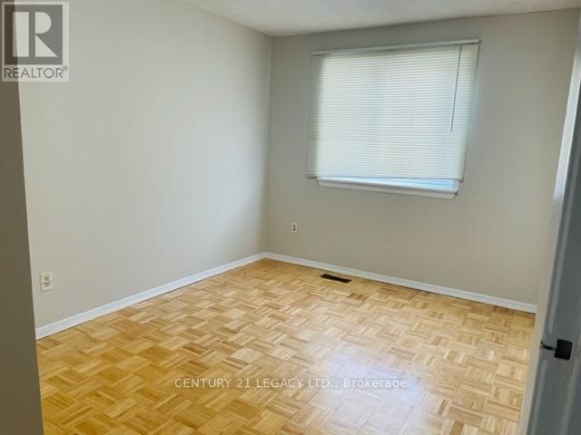 65 BRADSTONE SQUARE Image 13