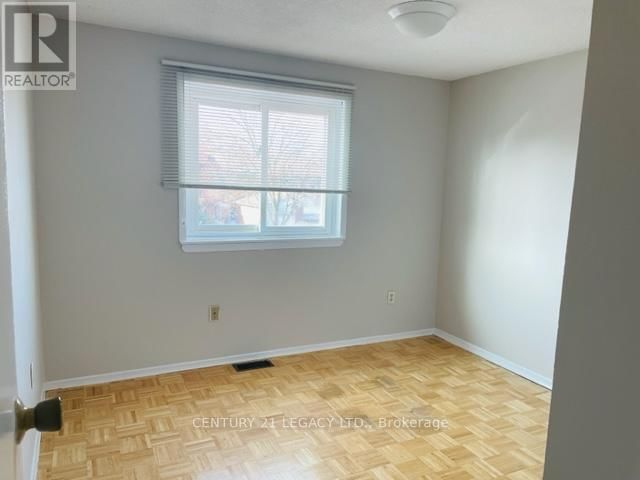 65 BRADSTONE SQUARE Image 14