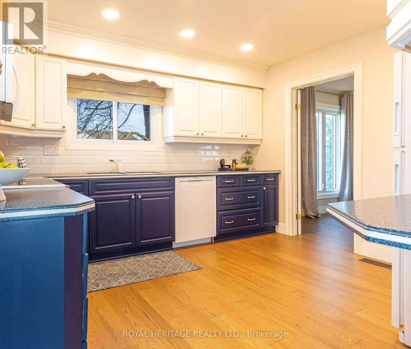 53 TERESA DRIVE Image 14