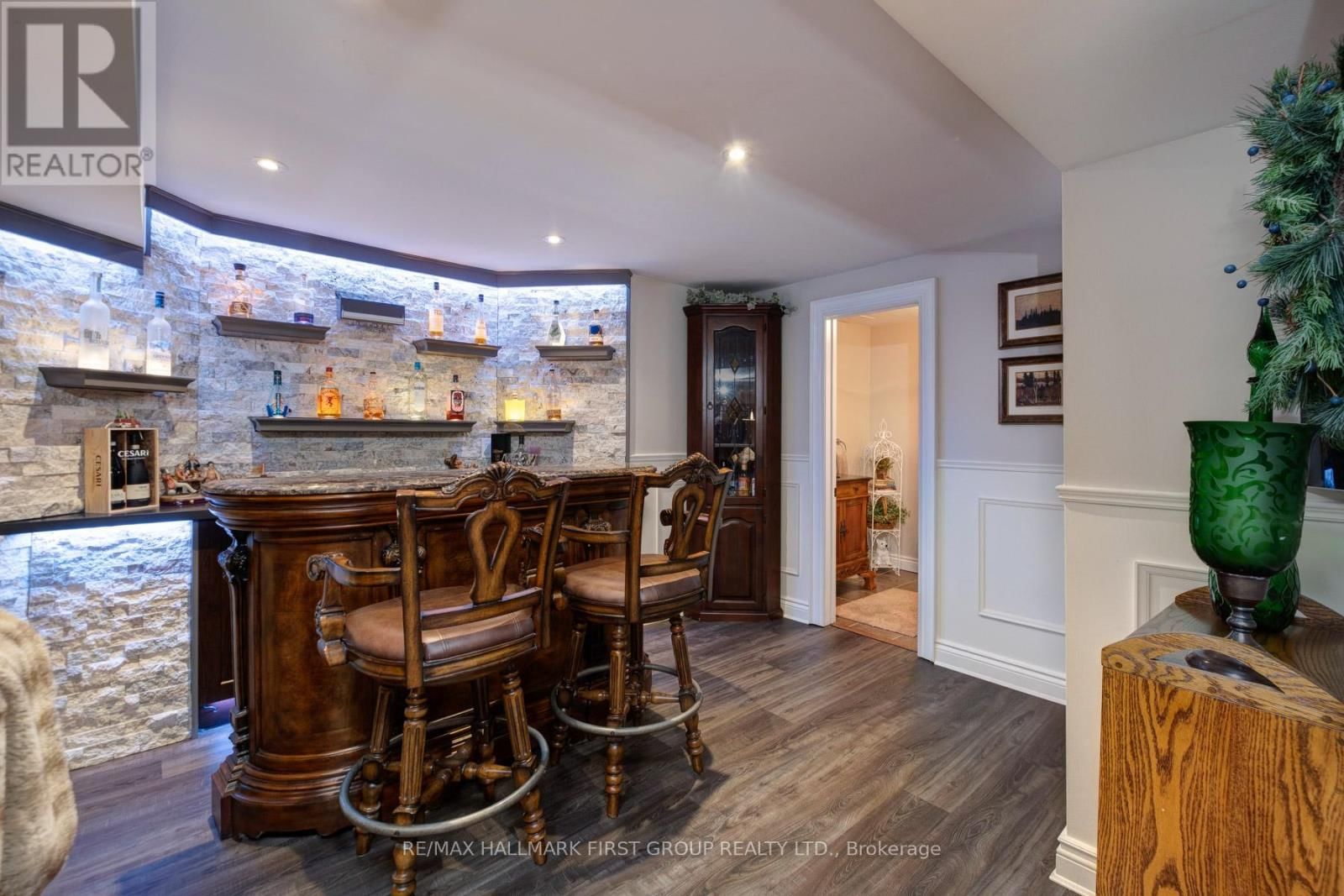 7 FOAKES DRIVE Image 24