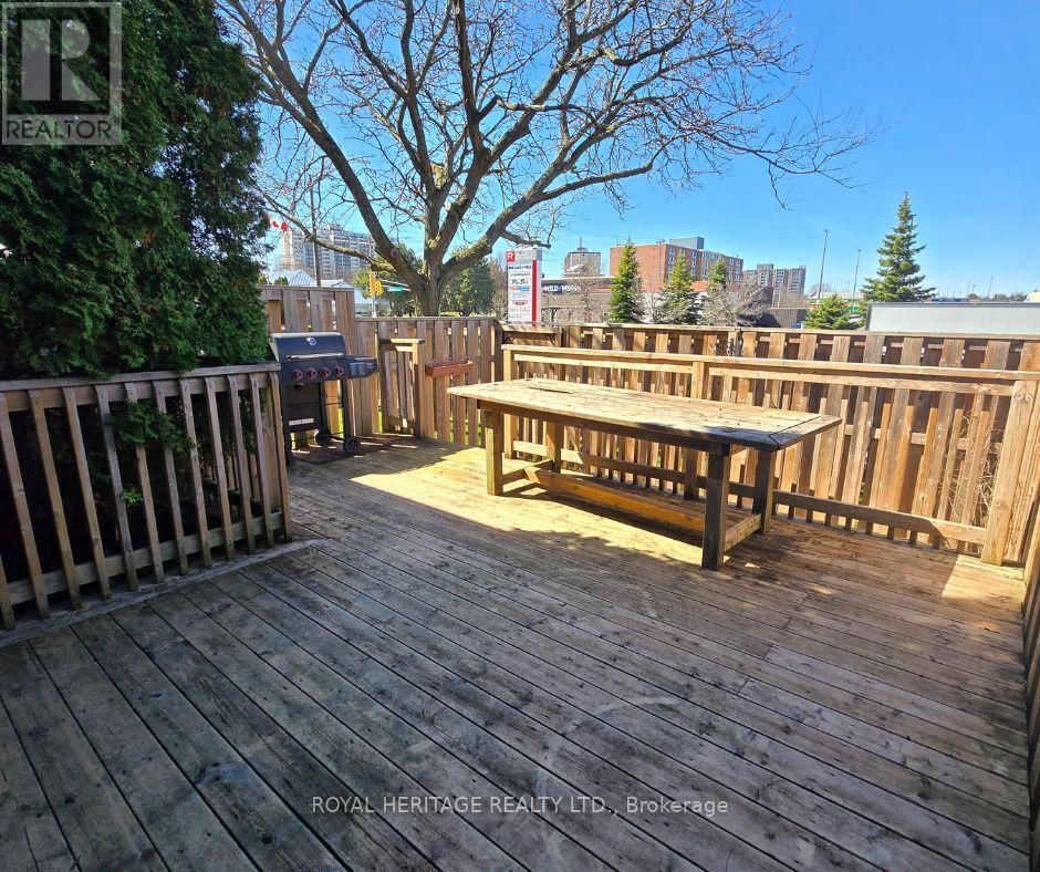 92 - 1133 RITSON ROAD NORTH Image 17