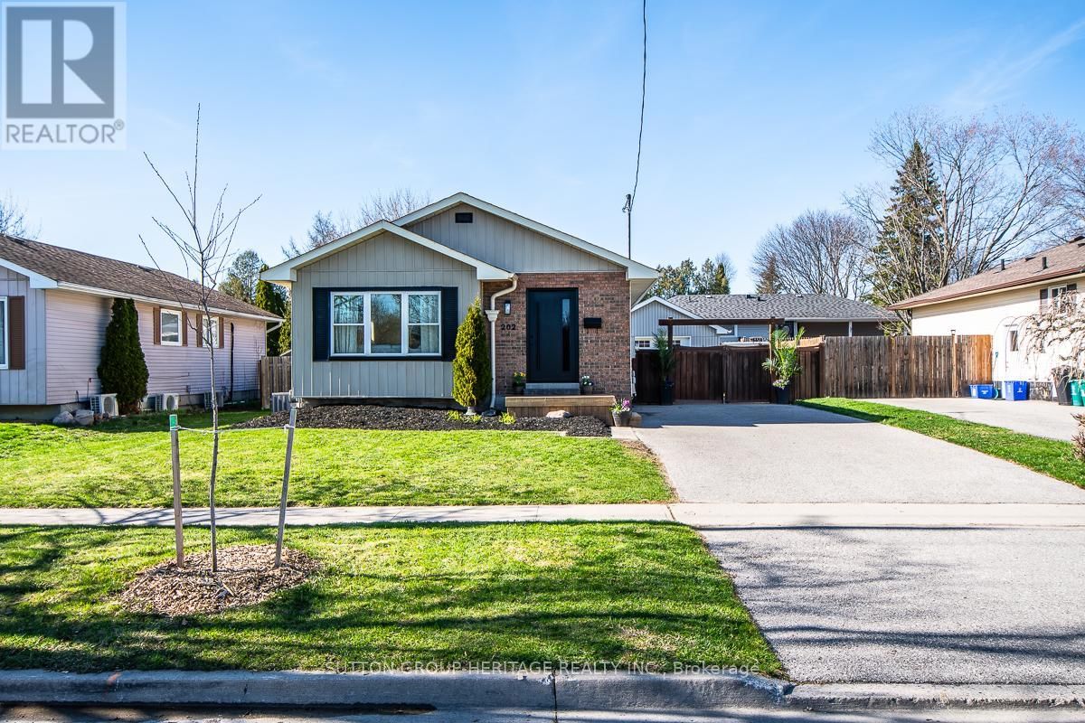 202 WILLIS AVENUE Image 1