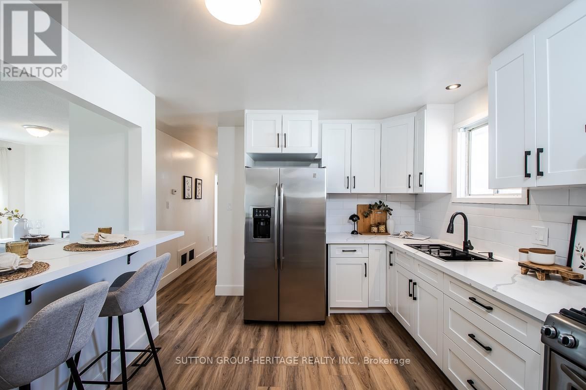 202 WILLIS AVENUE Image 10