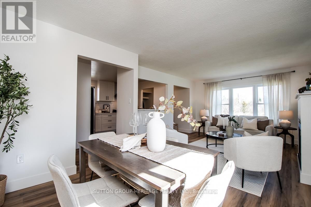 202 WILLIS AVENUE Image 14