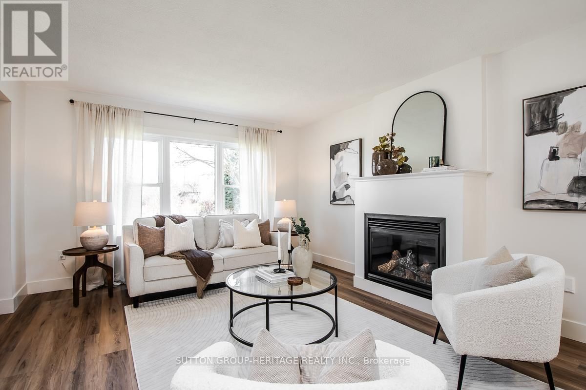 202 WILLIS AVENUE Image 15