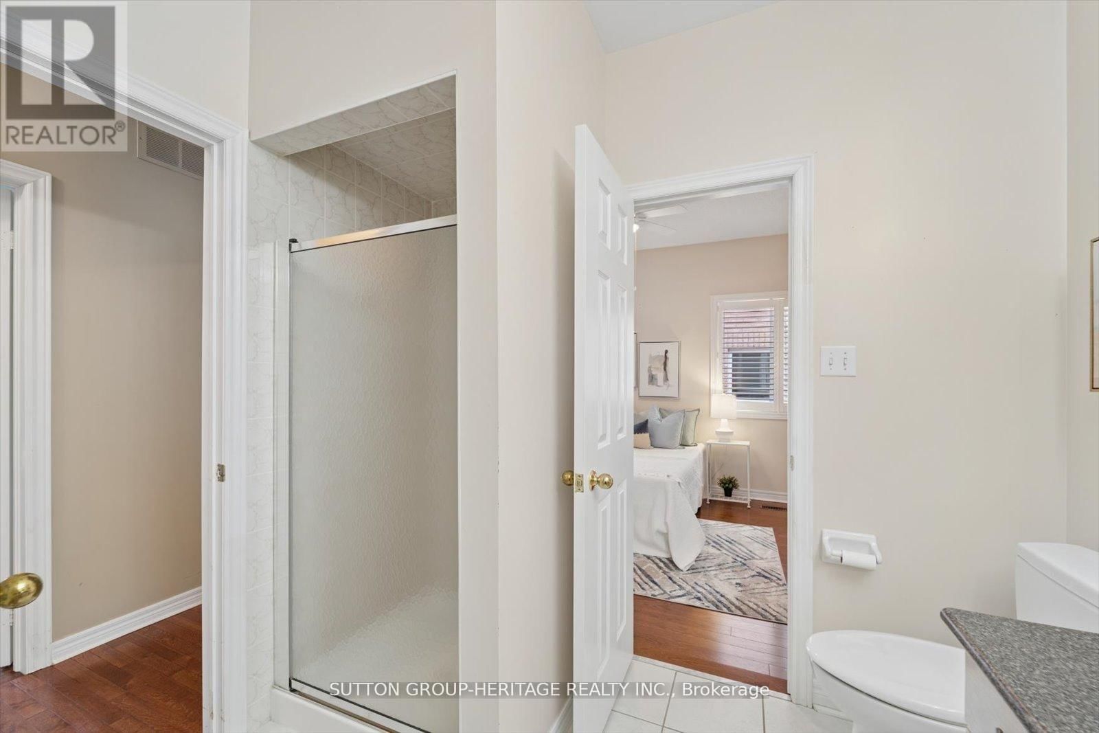 1886 PINE GROVE AVENUE Image 29