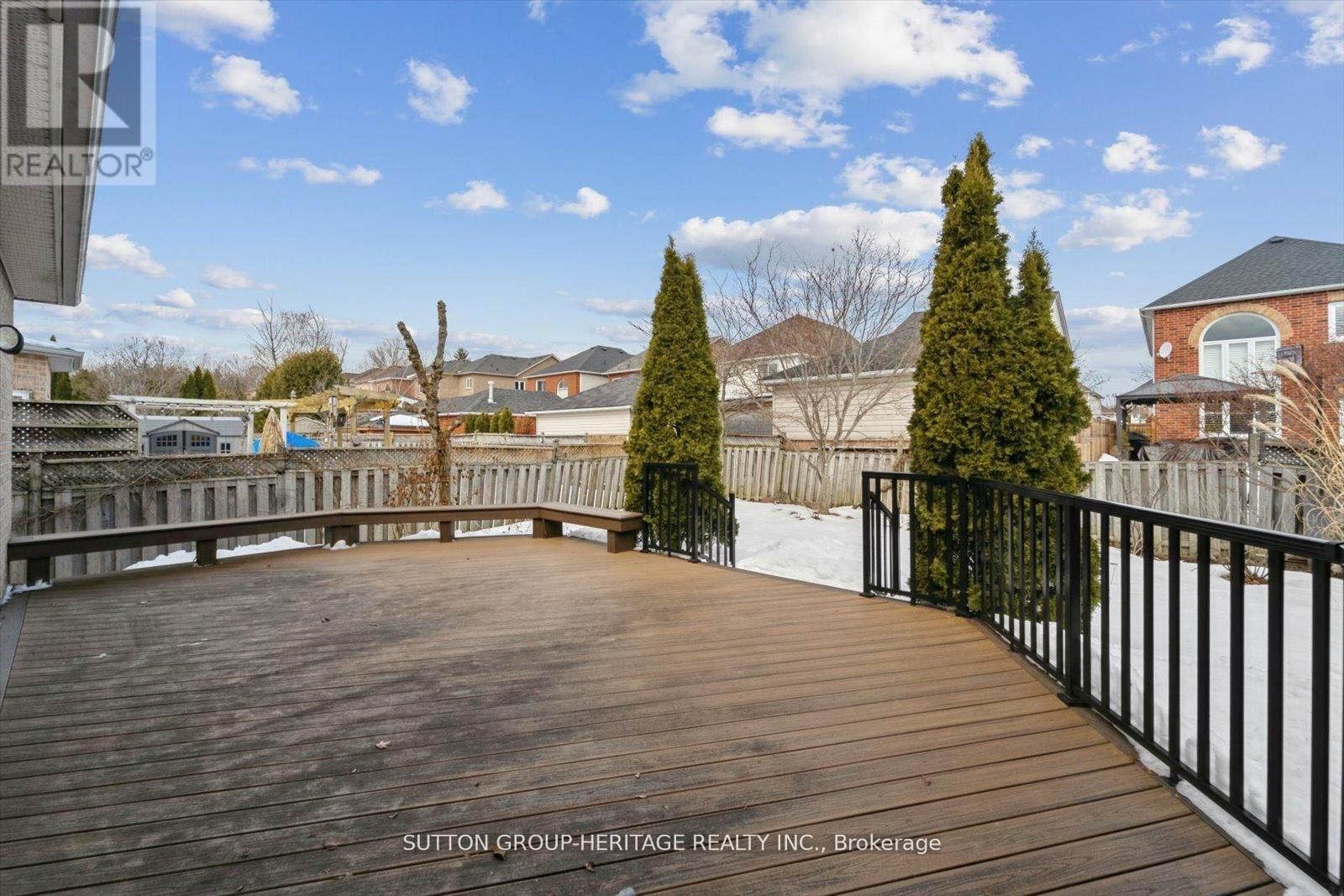 1886 PINE GROVE AVENUE Image 38