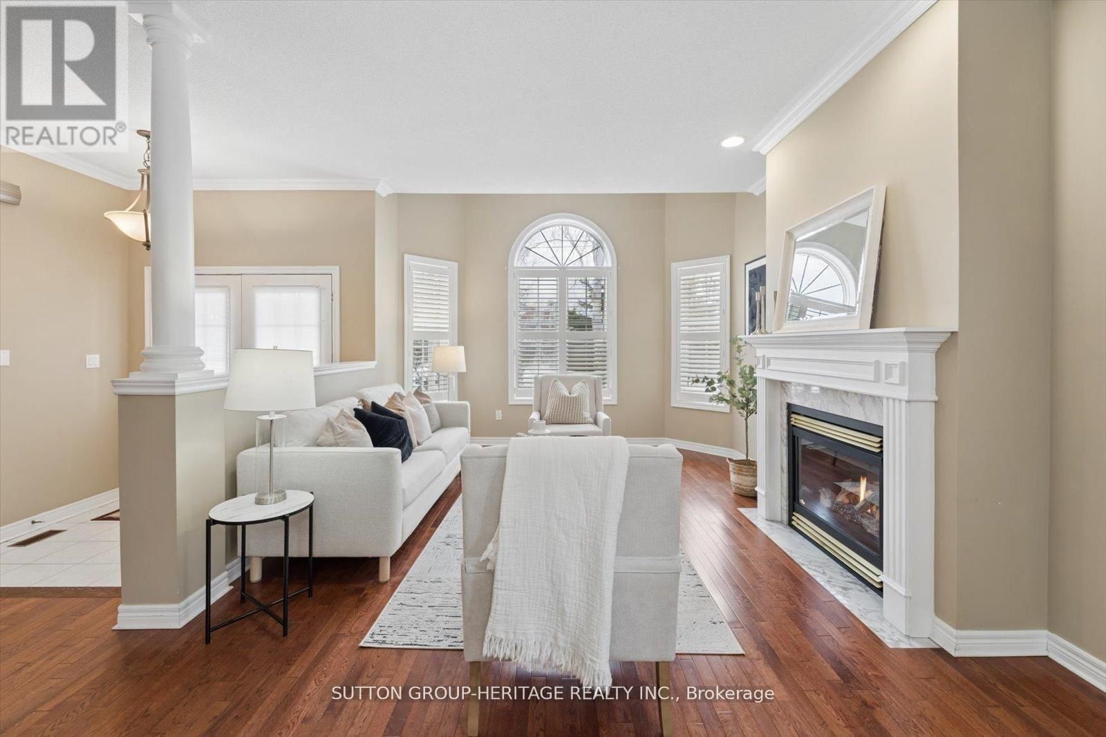 1886 PINE GROVE AVENUE Image 4