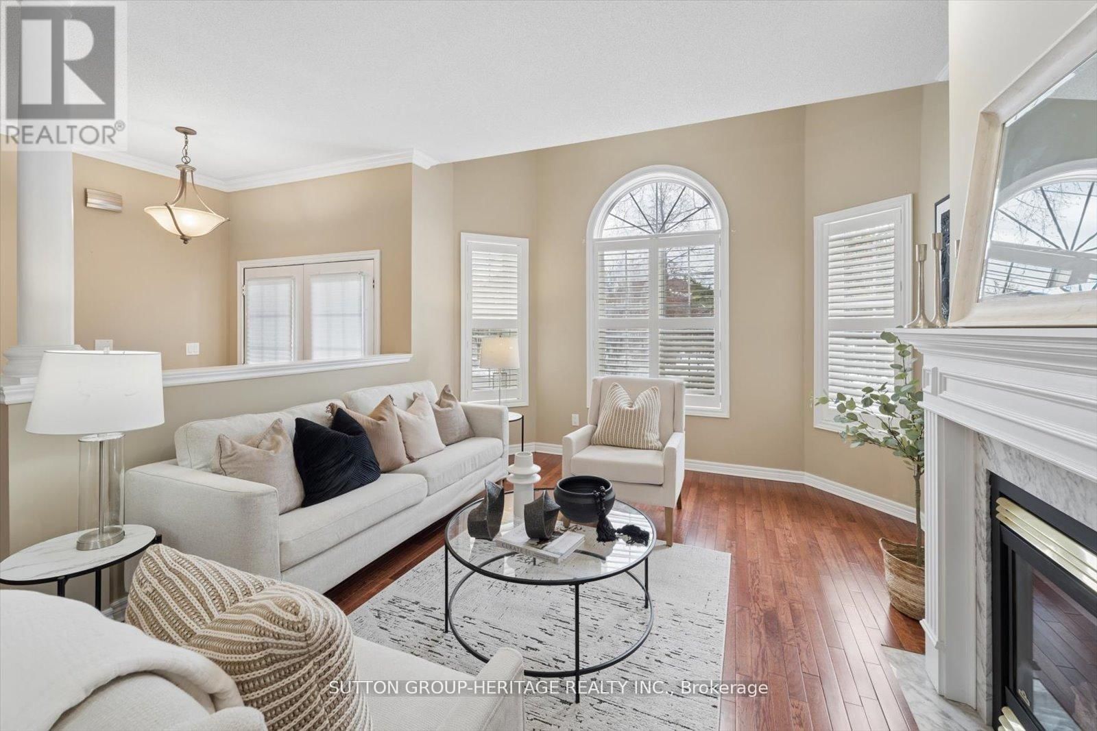 1886 PINE GROVE AVENUE Image 5