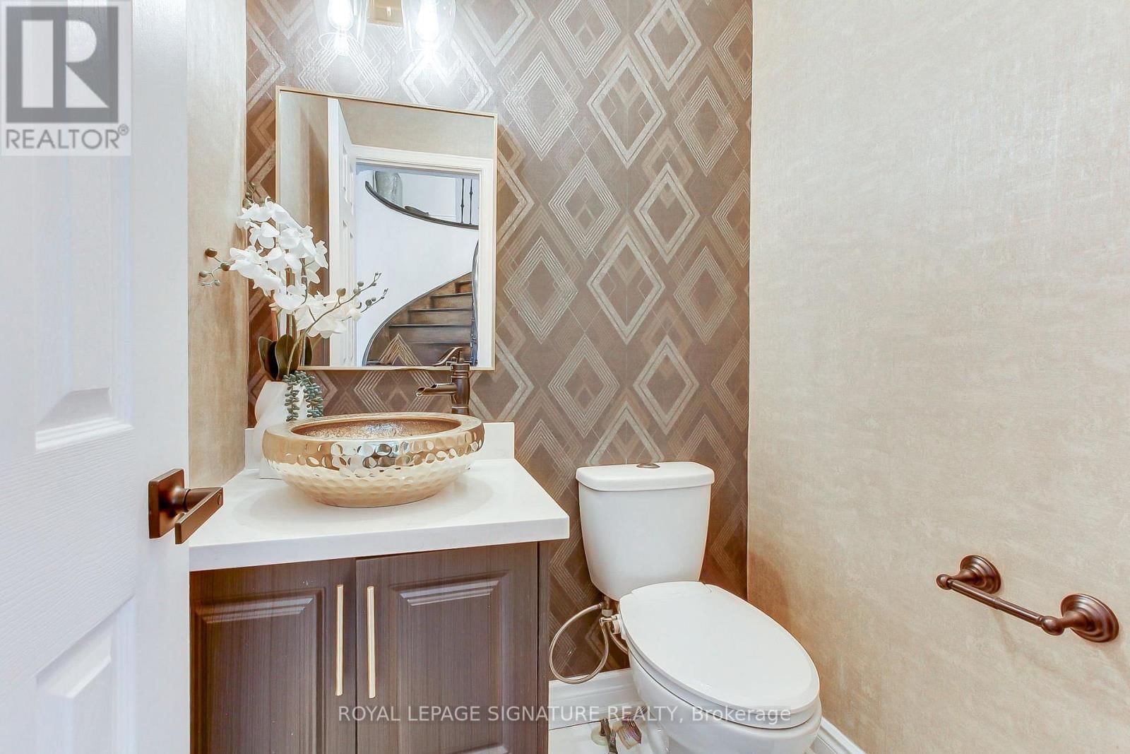 43 FALSTAFF CRESCENT Image 23