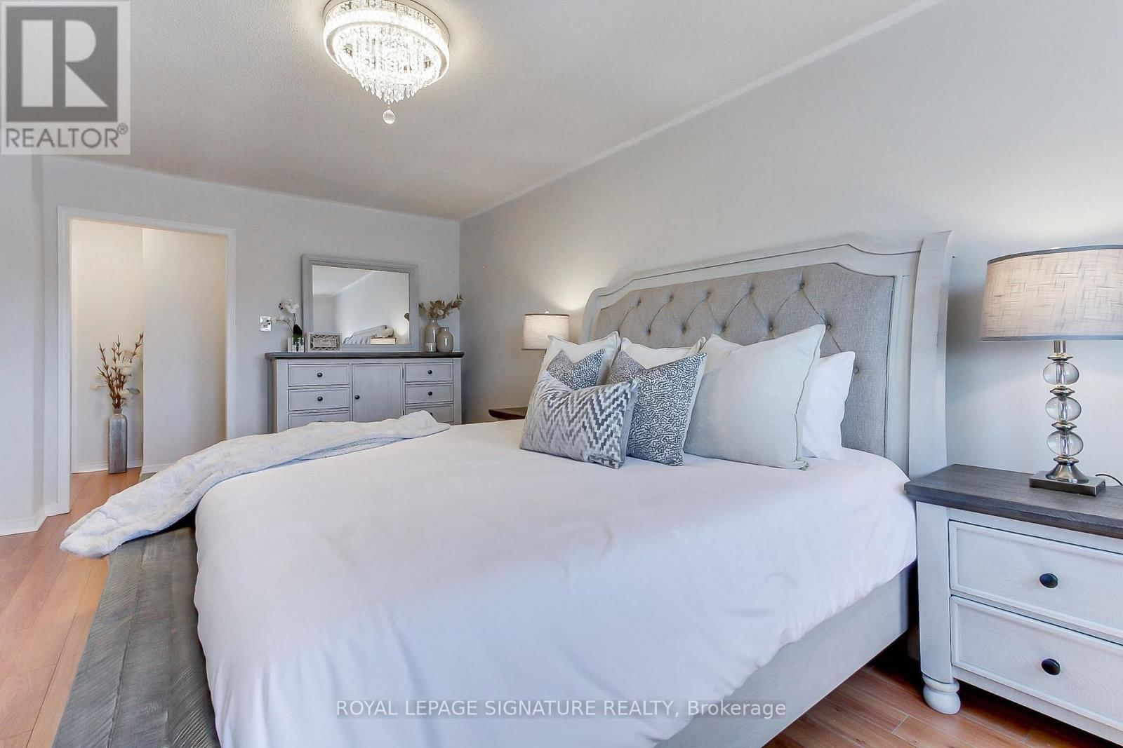 43 FALSTAFF CRESCENT Image 30