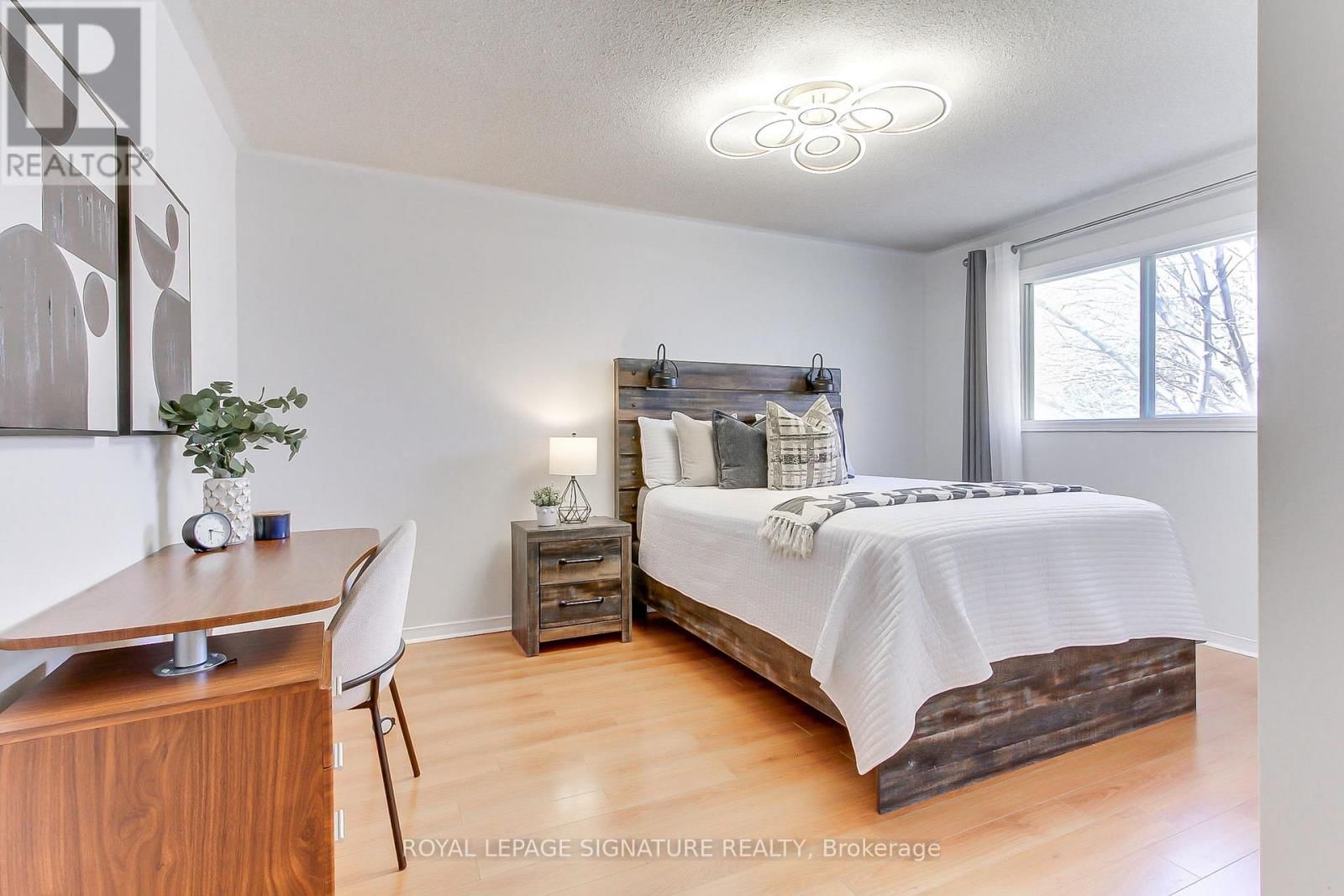 43 FALSTAFF CRESCENT Image 31