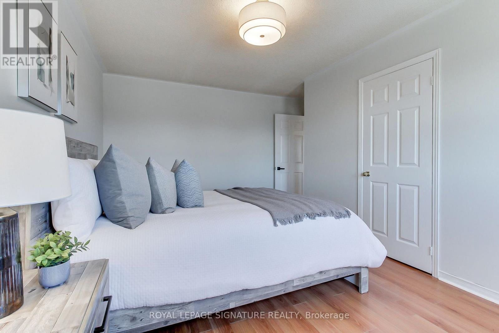 43 FALSTAFF CRESCENT Image 35