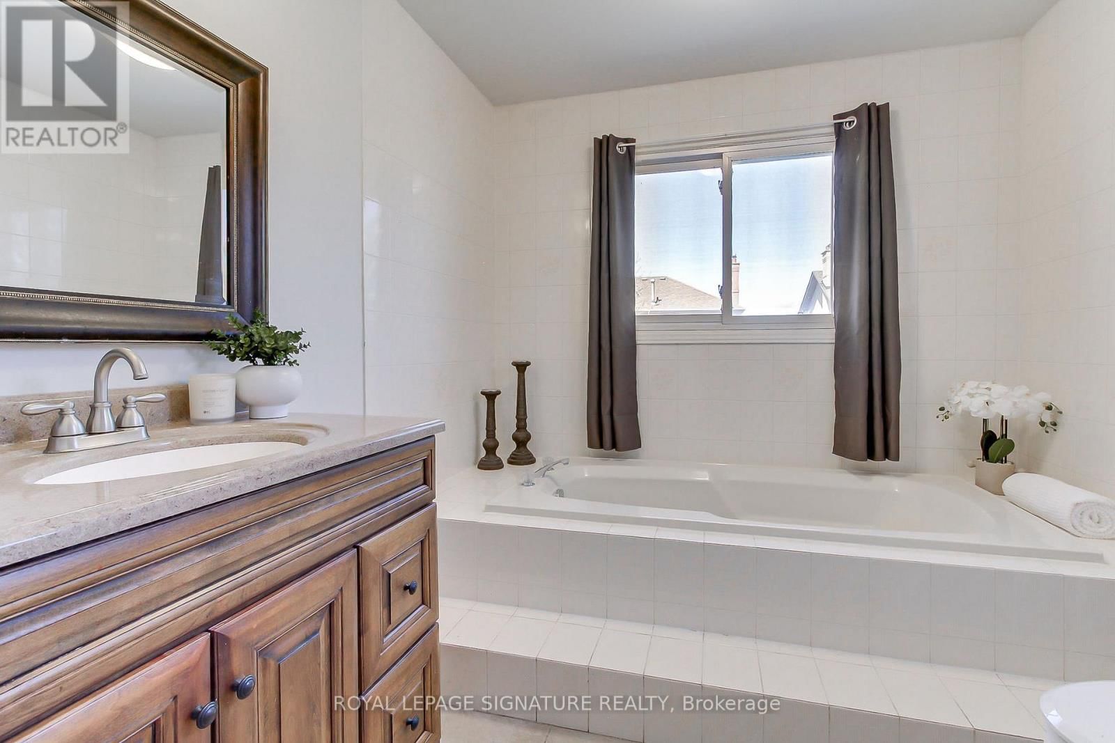 43 FALSTAFF CRESCENT Image 37