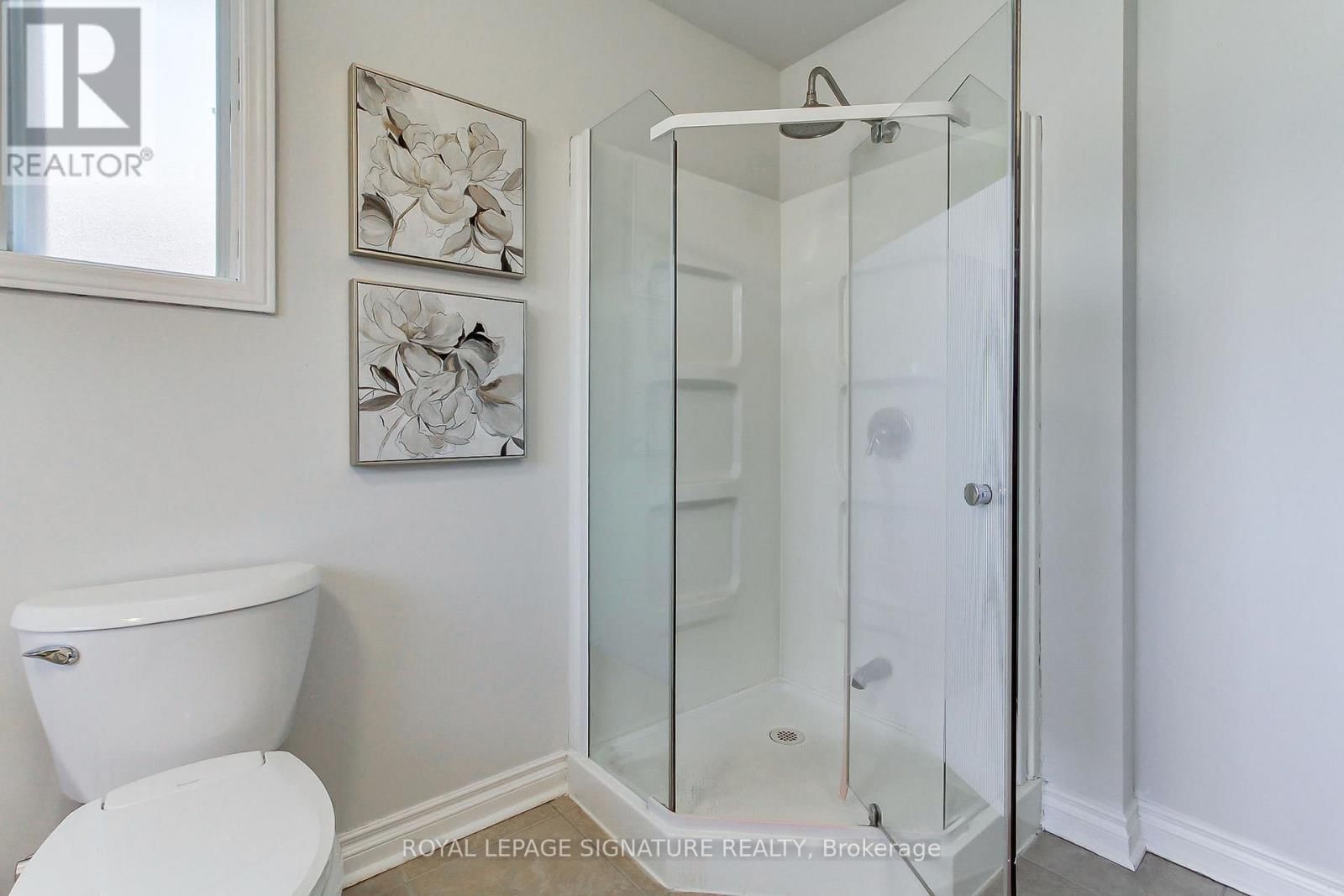 43 FALSTAFF CRESCENT Image 38