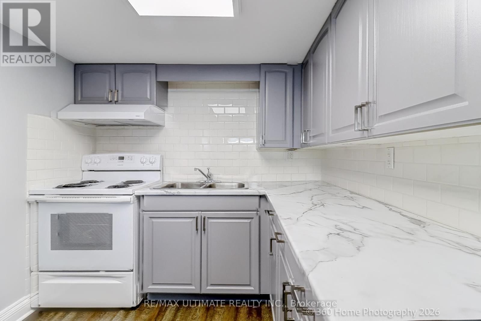 49 GOODERHAM DRIVE Image 18