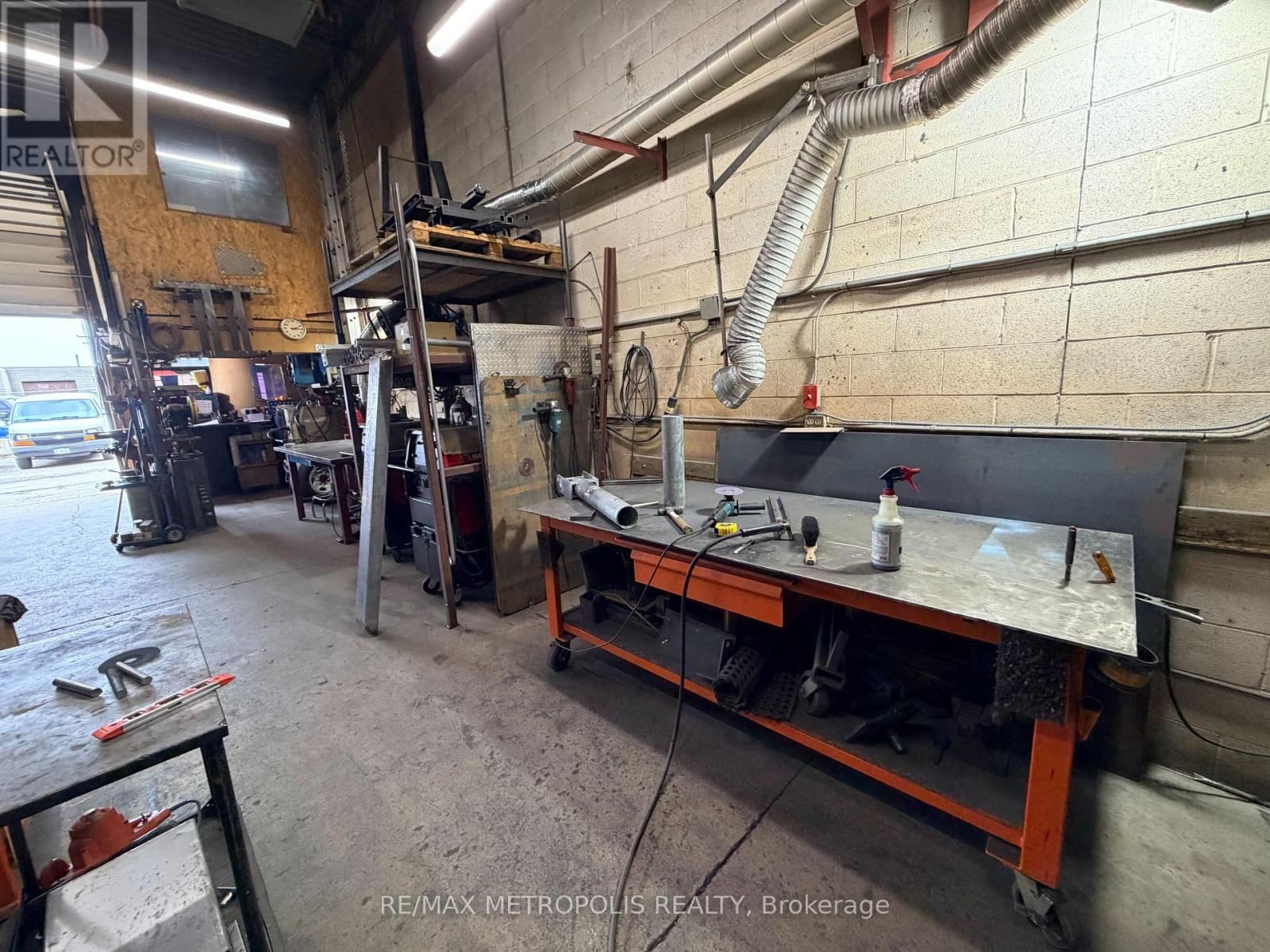 3 - 695 FINLEY AVENUE Image 15