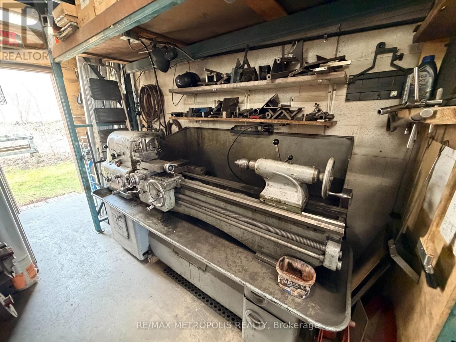 3 - 695 FINLEY AVENUE Image 17