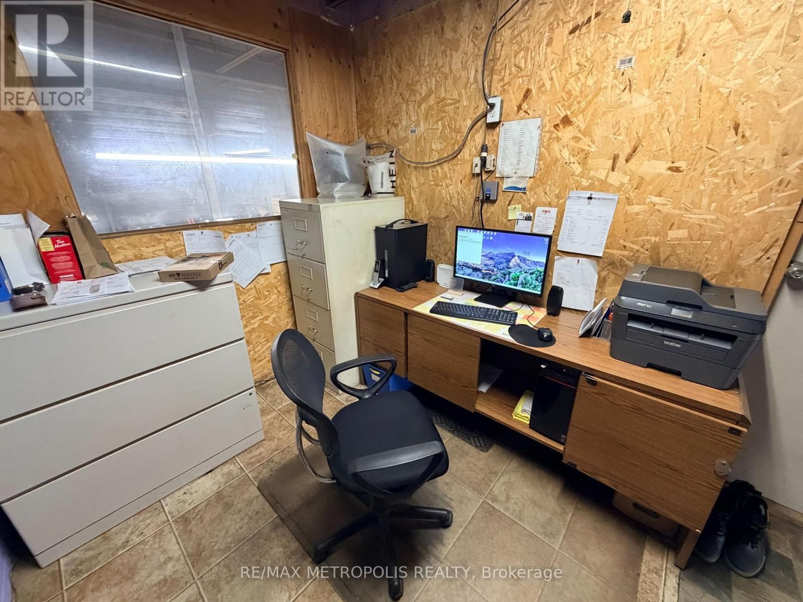 3 - 695 FINLEY AVENUE Image 25