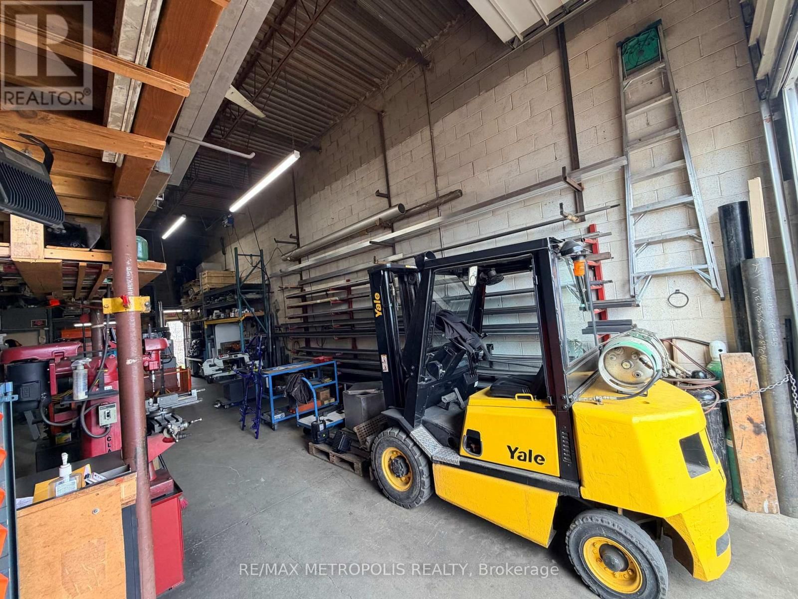 3 - 695 FINLEY AVENUE Image 4