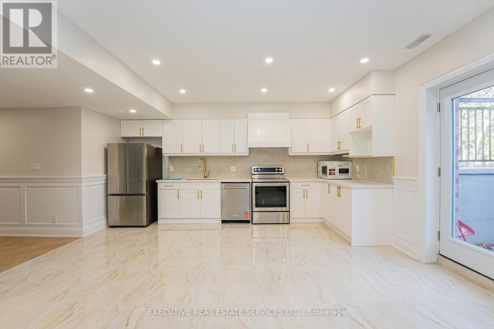 BSMT - 337 CENTENNIAL ROAD Image 14