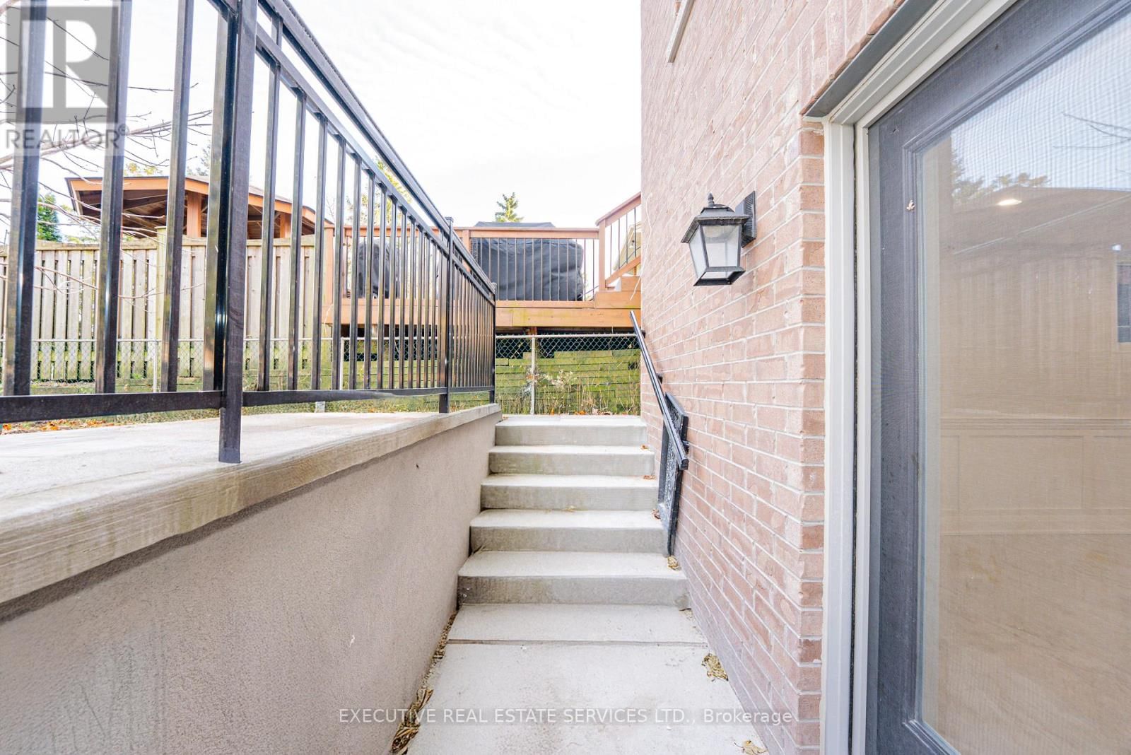 BSMT - 337 CENTENNIAL ROAD Image 32