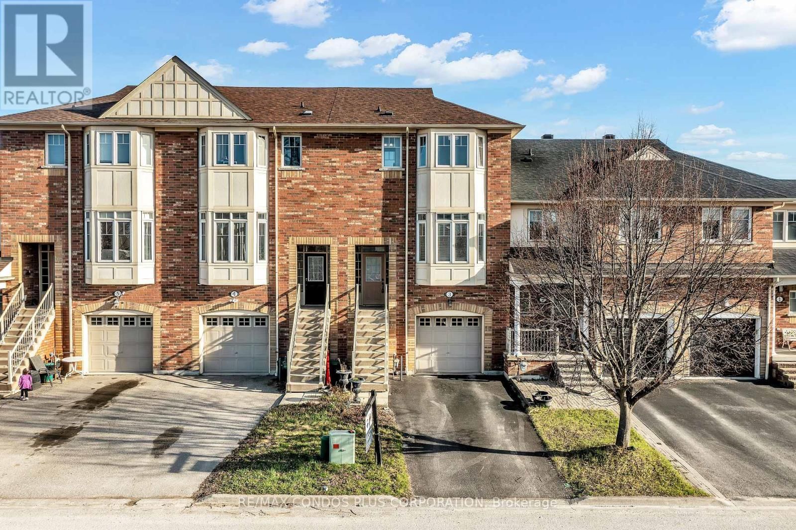 3 POWERS VALLEY COURT Image 11