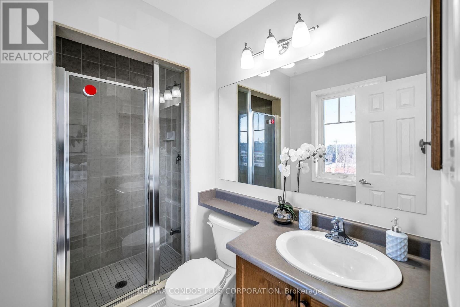 3 POWERS VALLEY COURT Image 21