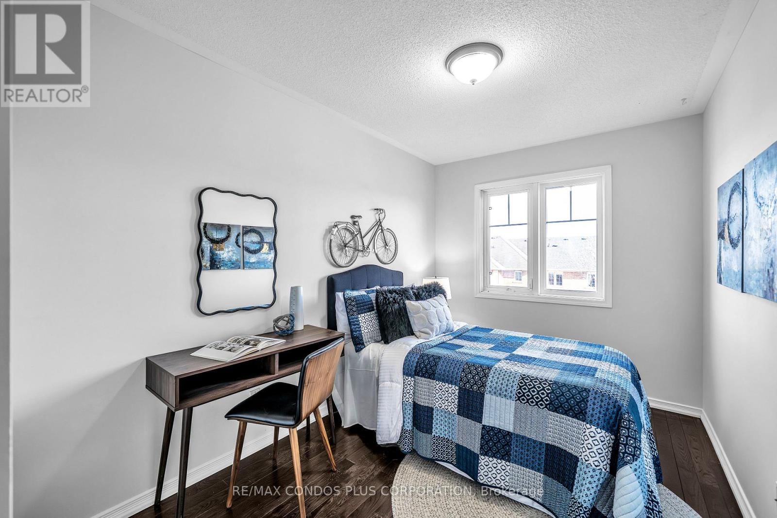 3 POWERS VALLEY COURT Image 22