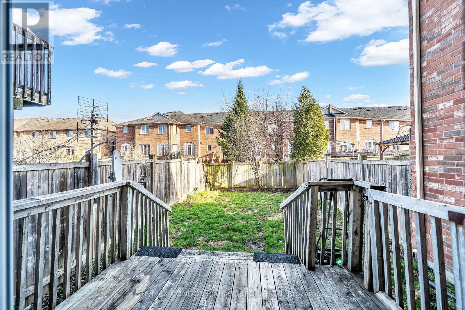 3 POWERS VALLEY COURT Image 25