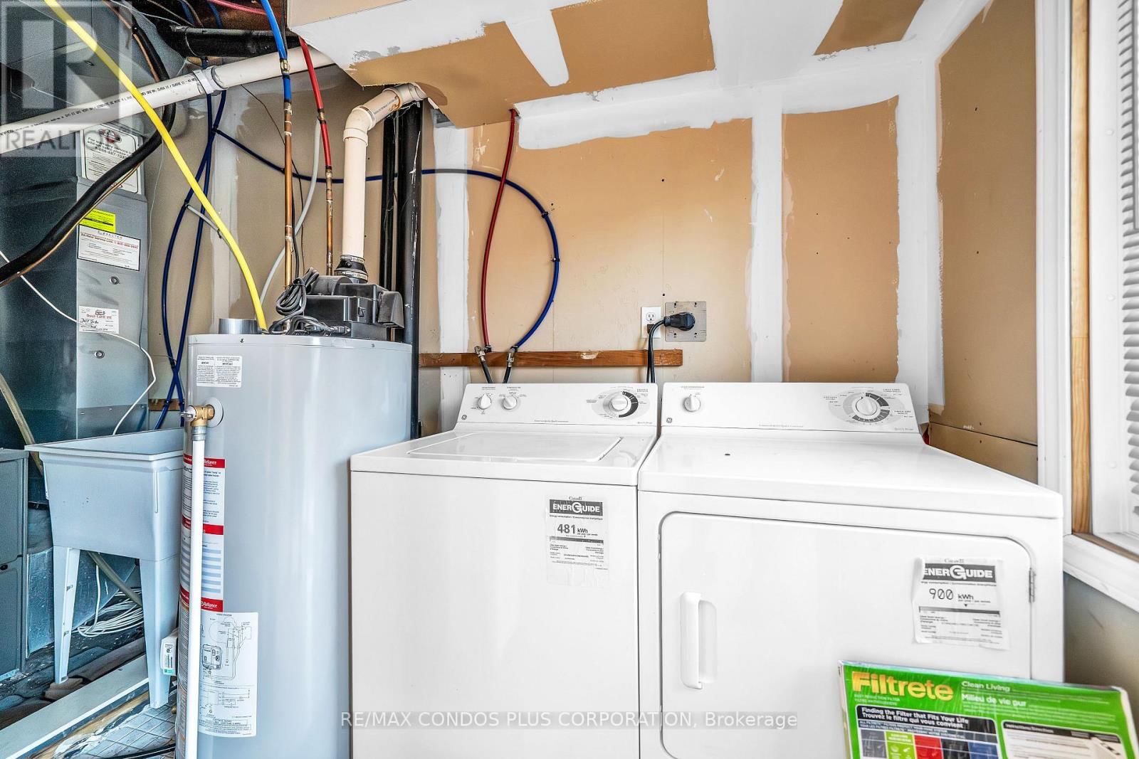 3 POWERS VALLEY COURT Image 26