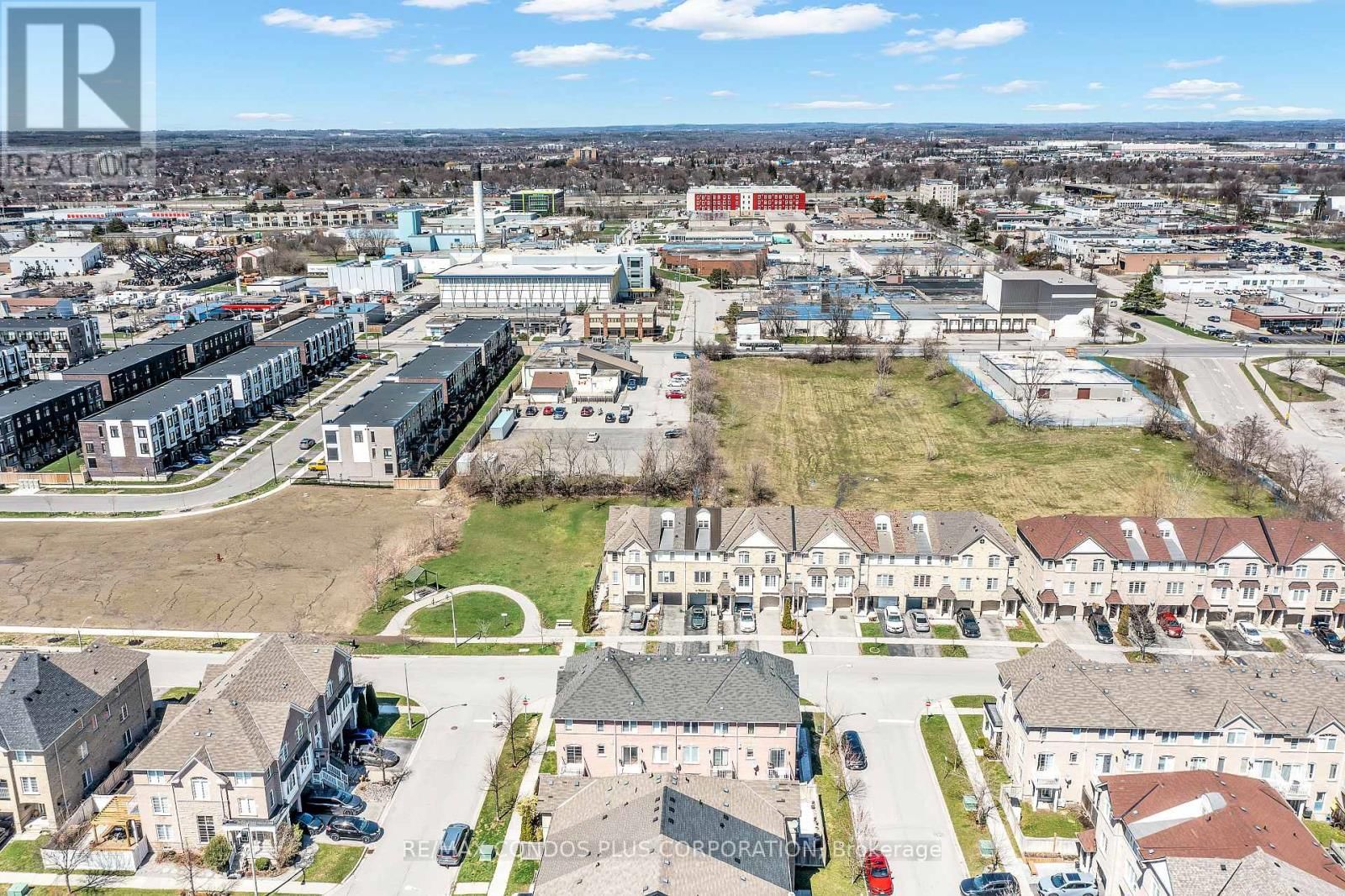 3 POWERS VALLEY COURT Image 28