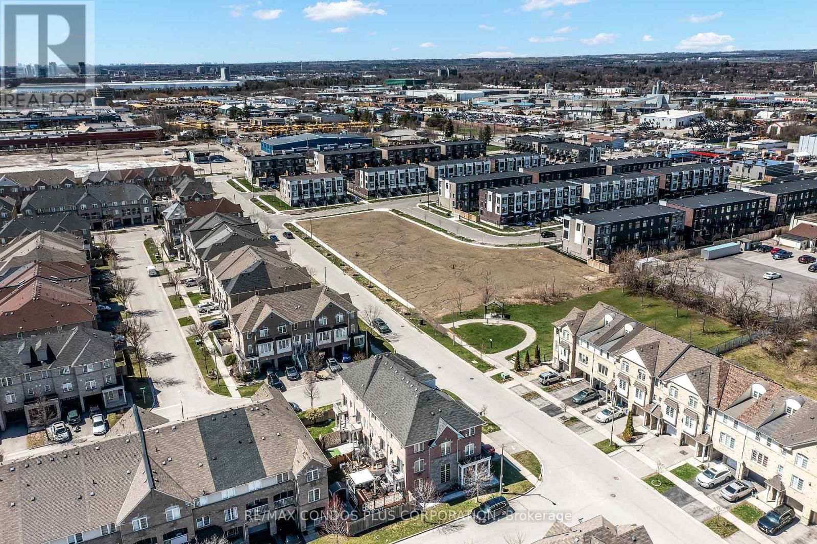 3 POWERS VALLEY COURT Image 29